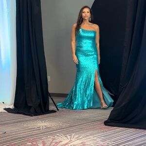 Pageant prom dress